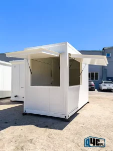 Kontener gastronomiczny z klapami - widok od przodu z otwartymi klapami